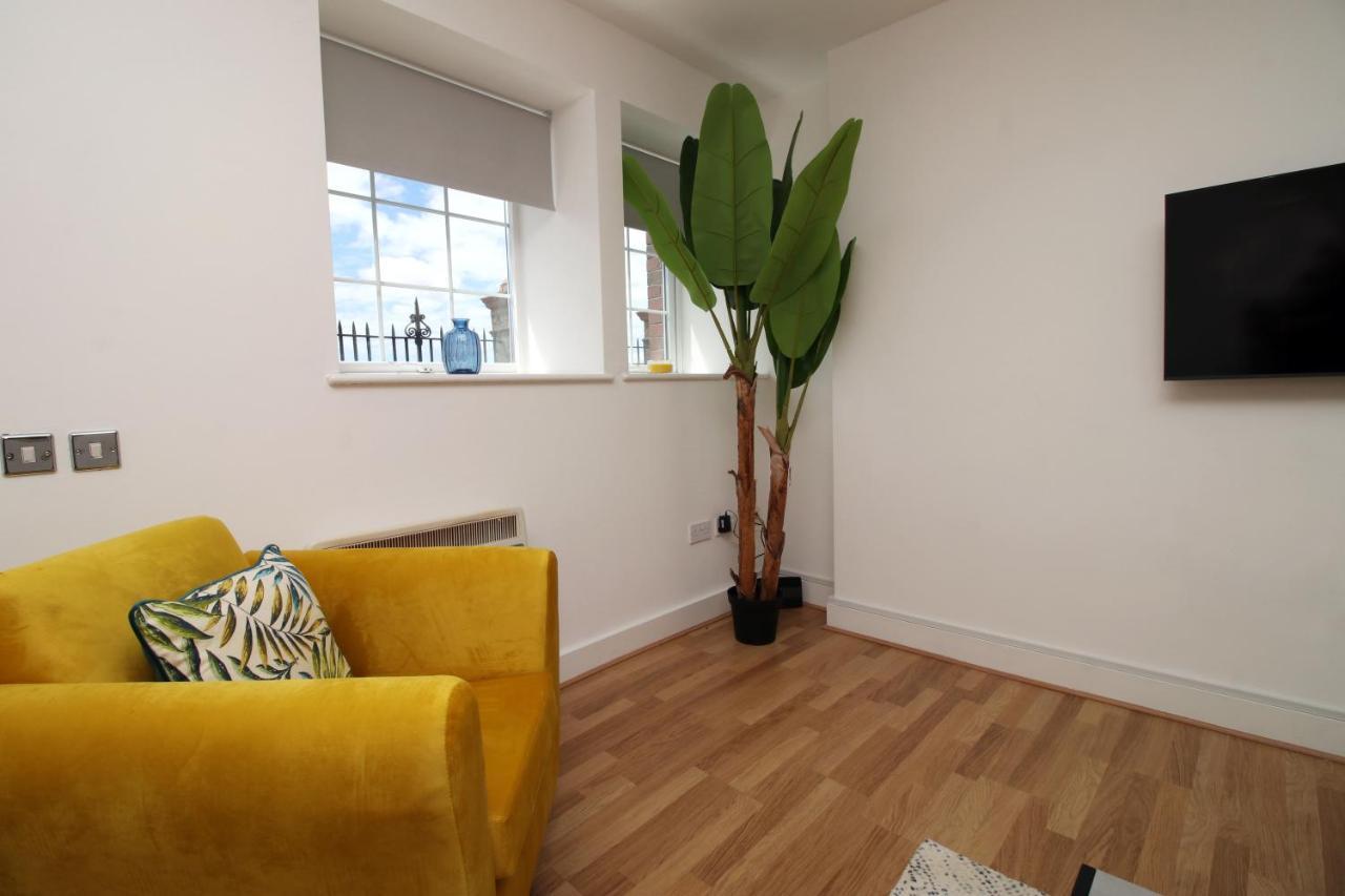 St Thomas Loft Views By Ssw - 2Br, Parking, Sleeps 4, Easy Access To City Centre, Marina, Beach And M4 Swansea Zewnętrze zdjęcie