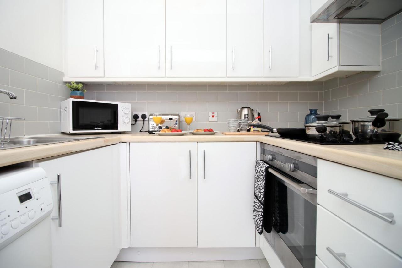 St Thomas Loft Views By Ssw - 2Br, Parking, Sleeps 4, Easy Access To City Centre, Marina, Beach And M4 Swansea Zewnętrze zdjęcie